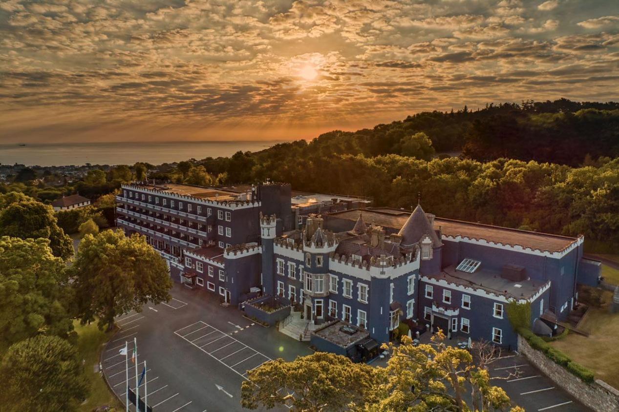 Fitzpatrick Castle Hotel Dalkey Exterior photo